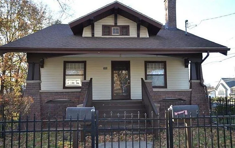 5006 Ford St photo 1