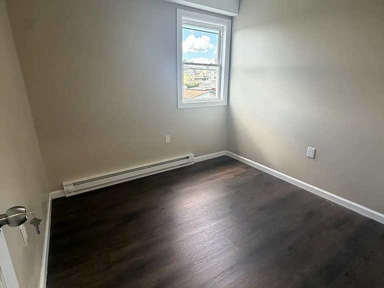 1216-1218 S 6th Ave #1216 — Photo 16