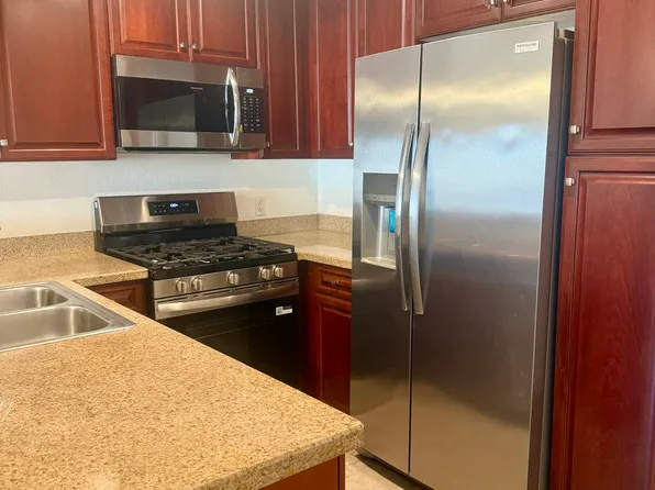 5515 Canoga Ave APT 304, Woodland Hills, CA 91367