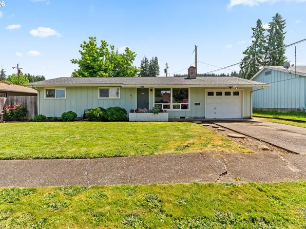 1128 S 11th St, Cottage Grove, OR 97424