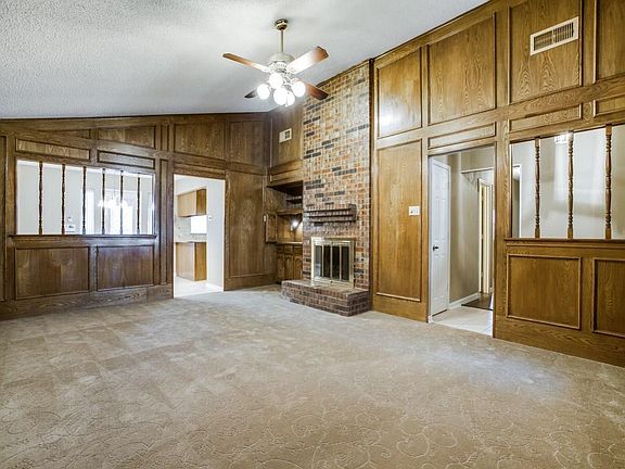 5th image of 205 Tanglewood Dr