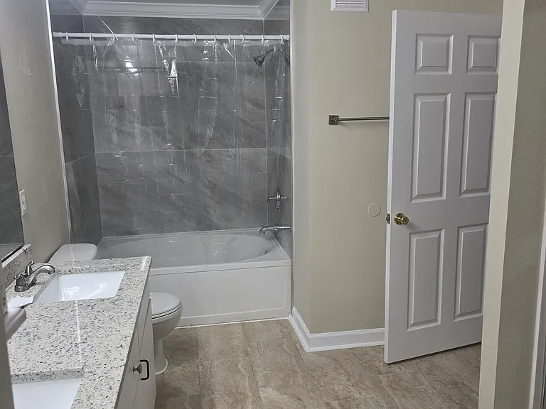 18348 Bridle Club Dr — Photo 23