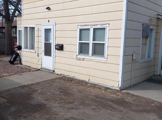 616 1/2 Locust St, Yankton, SD 57078