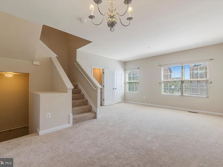 11696 Palm Desert Pl — Photo 14