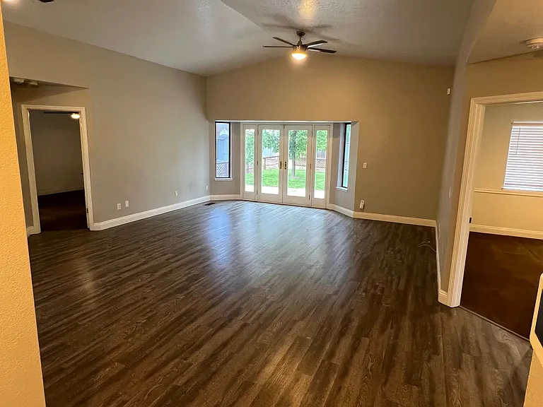 110 Regier Springs Dr — Photo 5