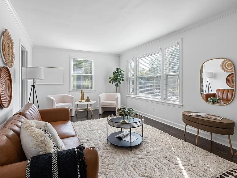 1023 Seymour Ave — Photo 3