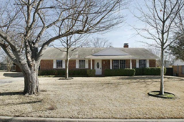 1st image of 1606 Dakota Dr