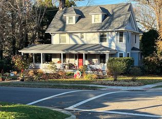 150 Heights Rd, Ridgewood, NJ 07450