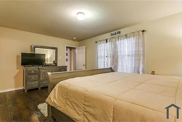 8832 Elk Creek Ln — Photo 5