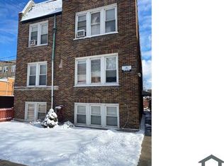 3145 N Keating Ave #2E, Chicago, IL 60641