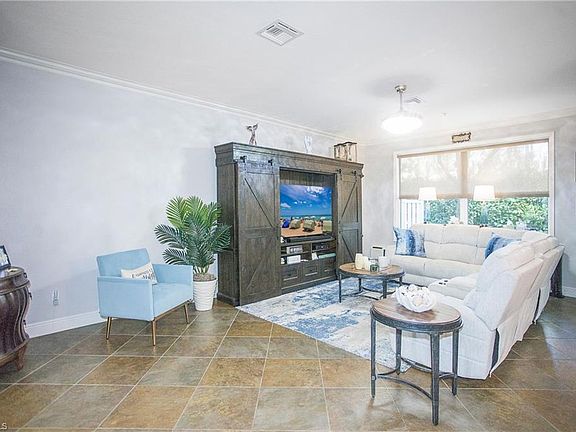 3rd image of 1395 Mariposa CIR #105
