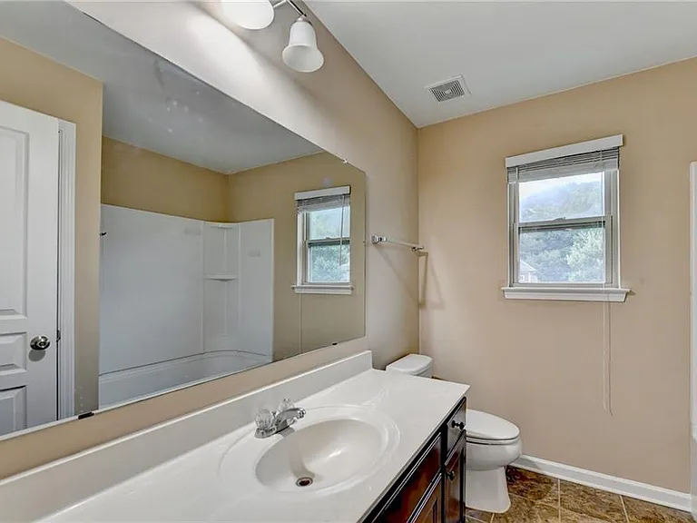 4228 Woods Creek Ln — Photo 56