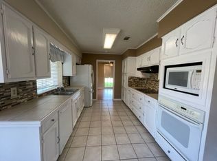 3156 Lancelot Dr, Baton Rouge, LA 70816