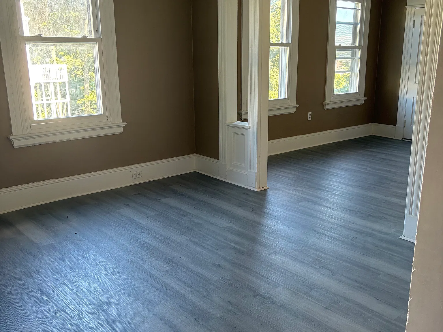2 bed, 950 sqft, $2,400 — Photo 2