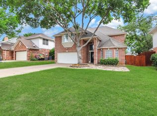 1806 Hunters Ridge Dr, Grapevine, TX 76051