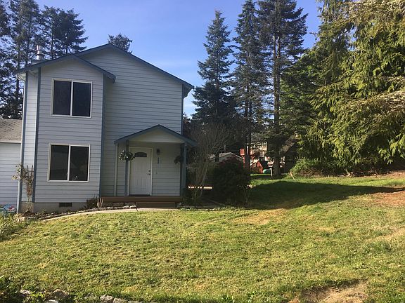 Lots of yard, five sided lot , fencing on 2 sides . Deck is on right side of house towards back of house