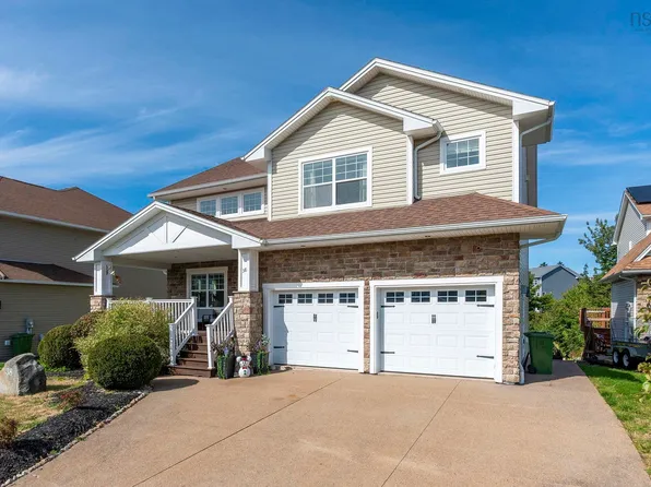 38 Crozier Ct, Halifax, NS B3M 0C3