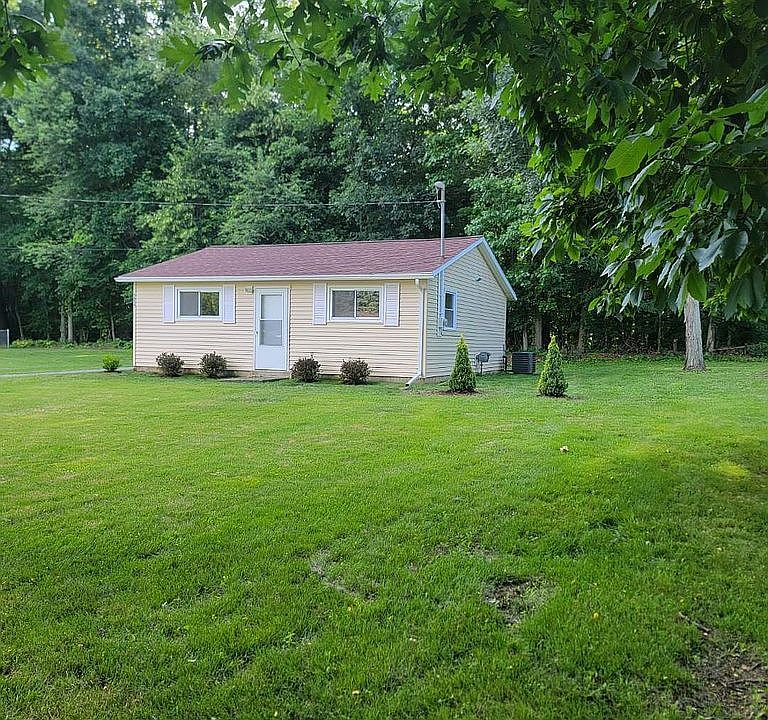 1st image of 5834 Squires Rd