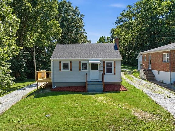 2nd image of 109 Alden St