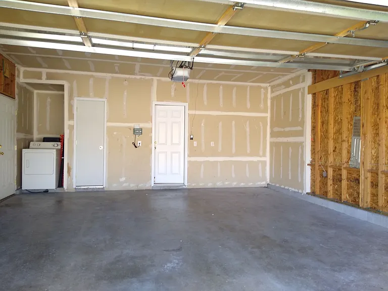 340 Andrew Dr — Photo 57