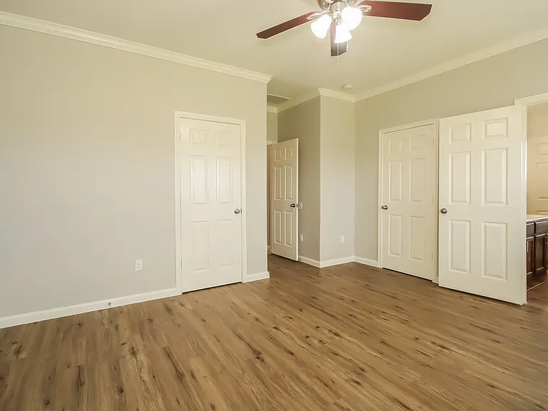 9010 Saint Laurent Ln — Photo 10
