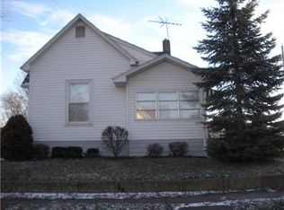 1913 N C St, Elwood, IN 46036