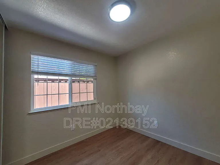 2080 Diamond Way — Photo 12