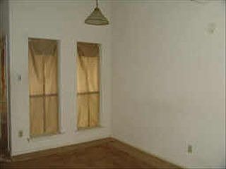 5th image of 218 Lone Pine Ct