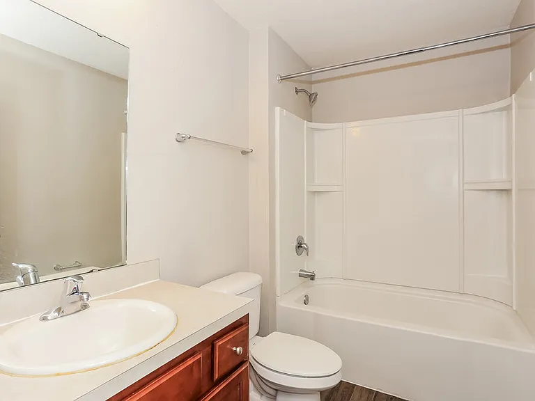 2067 Tyson Lake Dr — Photo 15