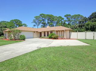 611 Emerson Dr NE, Palm Bay, FL 32907