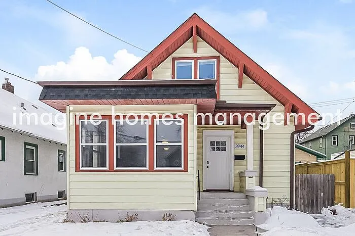 3944 Van Nest Ave — Photo 1