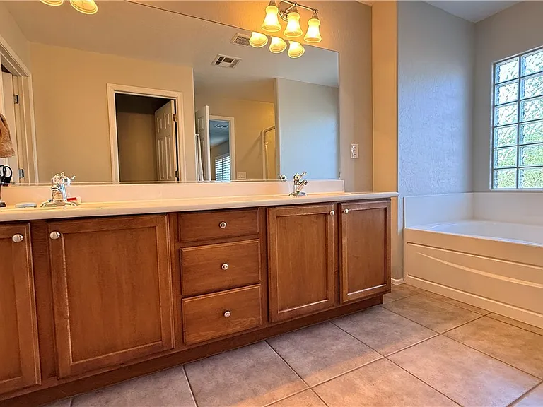 6866 Sigri St — Photo 22