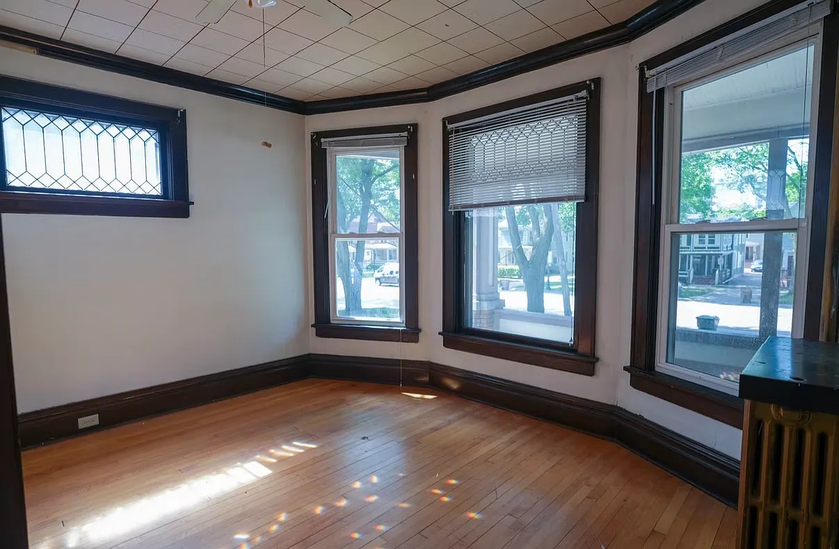 4 bed, 1440 sqft, $3,200 — Photo 2