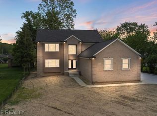 12134 Nineteen Mile Rd, Sterling Heights, MI 48313