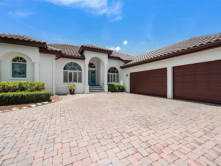 949 Allegro Ln — Photo 24