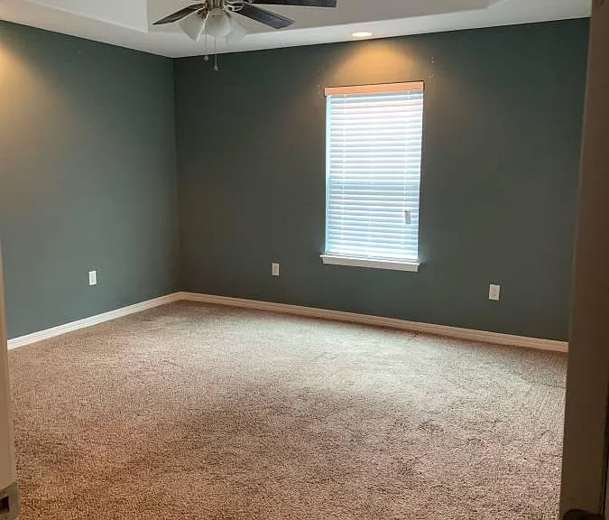 1034 Oakwood Lakes Blvd — Photo 2