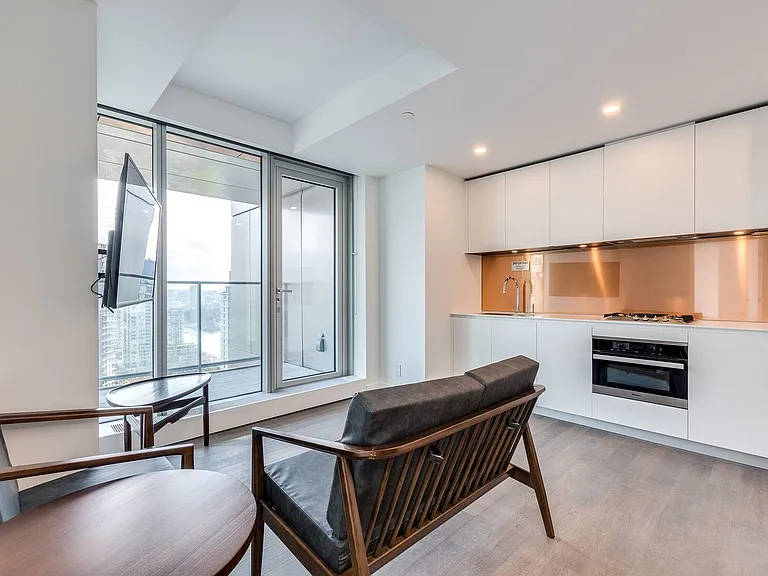 1480 Howe St #2701 — Photo 12