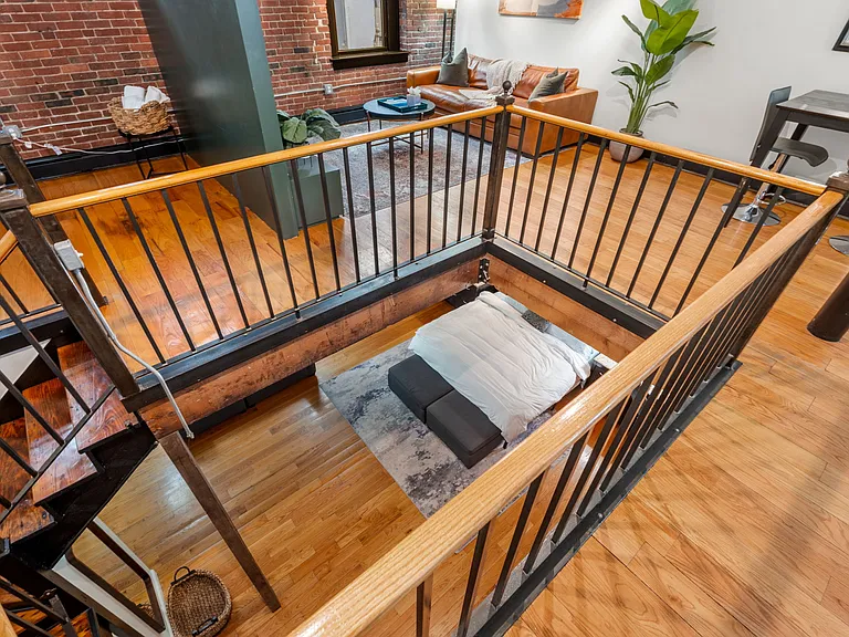 19 Stanhope St #1B — Photo 25