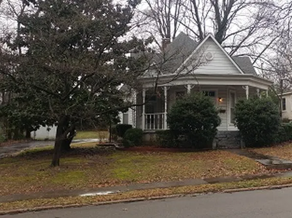 521 Sampson Ave, Dyersburg, TN 38024