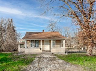 2206 Locust Ave, Alton, IL 62002