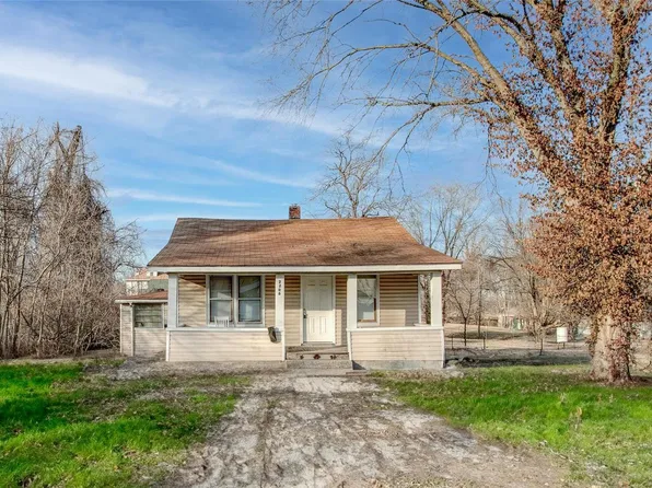 2206 Locust Ave, Alton, IL 62002