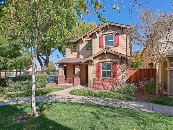 42 Mercury Ct, Pittsburg, CA 94565