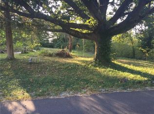 11881 Walker St, Gentry, AR 72734