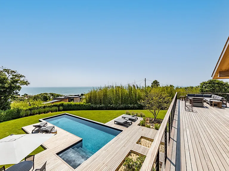 6 Tara Rd — Photo 1