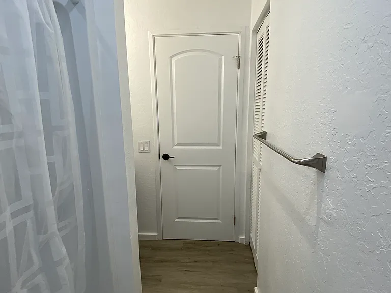 402 E Lanikaula St #A — Photo 26