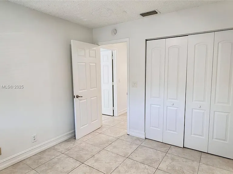 501 Racquet Club Rd — Photo 10