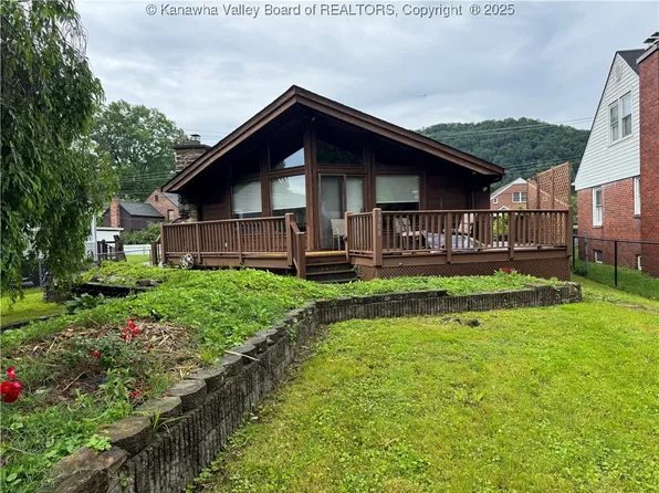 3308 Virginia Ave SE, Charleston, WV 25304