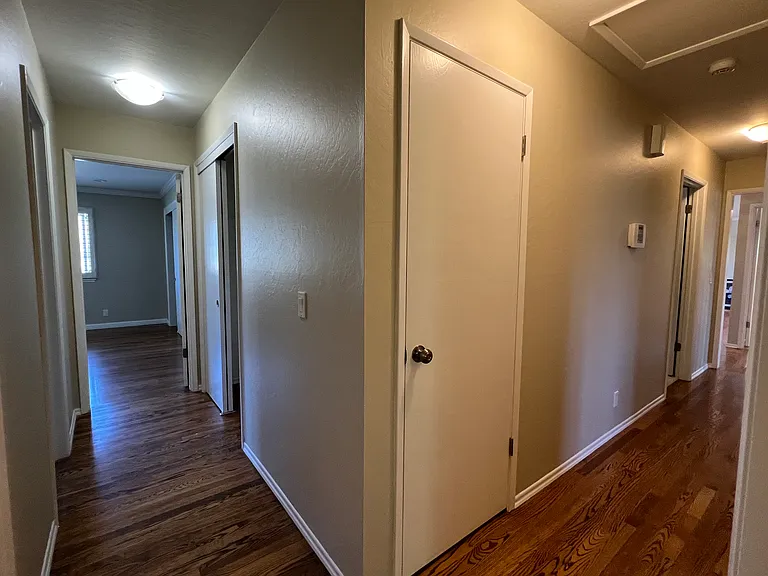 1159 Runnymede Dr — Photo 17