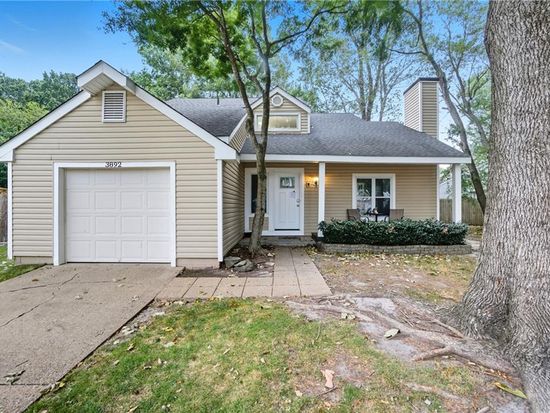 3892 Sweetbriar Ct, Virginia Beach, VA 23453