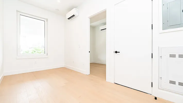 Rented by Nooklyn NYC LLC | media 2